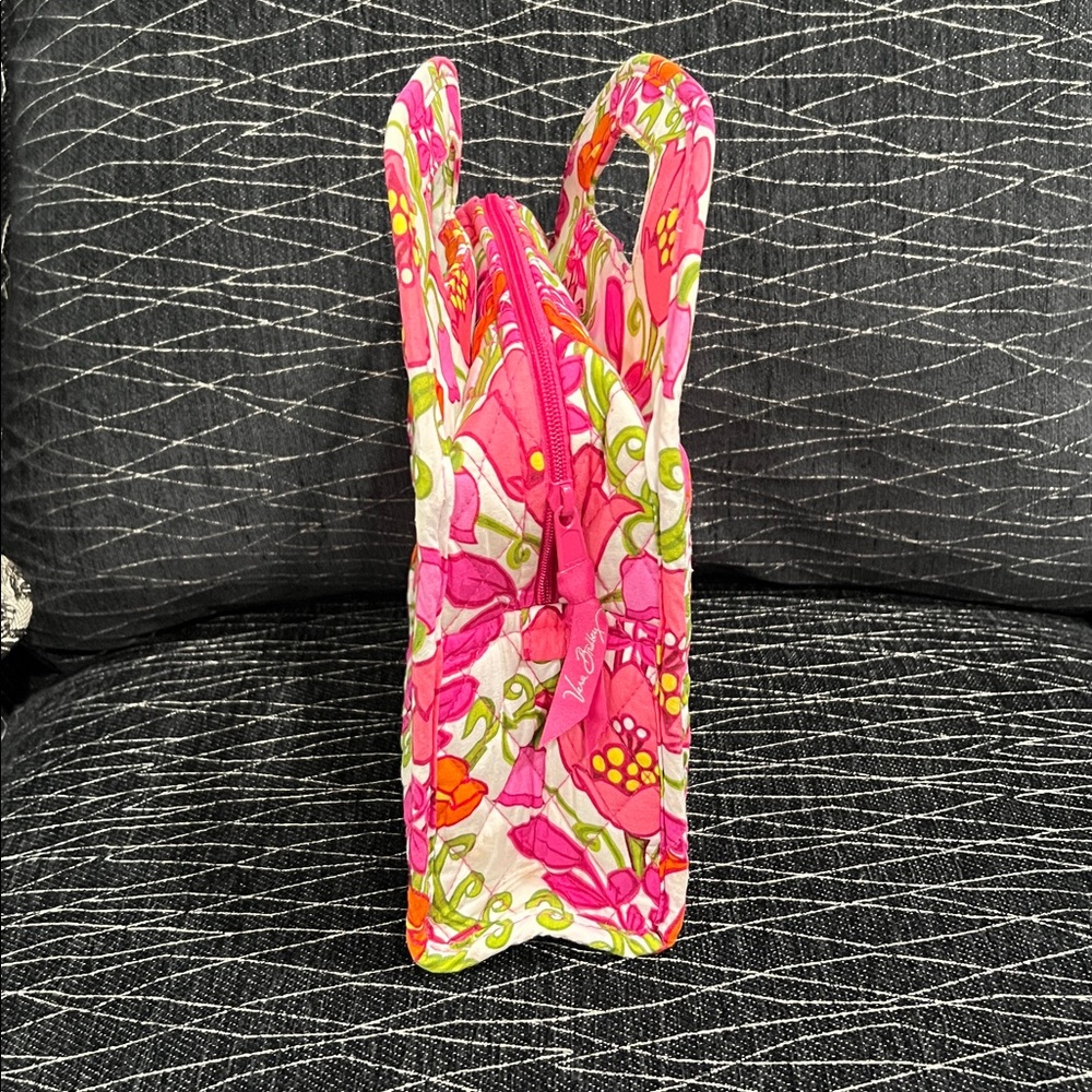 Vera Bradley insulted lunch tote. Great condition with a few light spots. - Picture 5 of 10